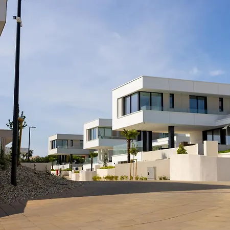 Lioqa Курортный комплекс Углян