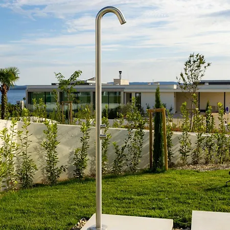 Курортный комплекс Lioqa Углян