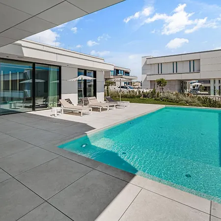 Lioqa Курортный комплекс