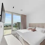 Lioqa منتجع 5*