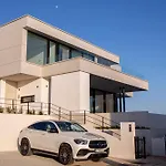 منتجع Lioqa
