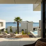 Lioqa منتجع