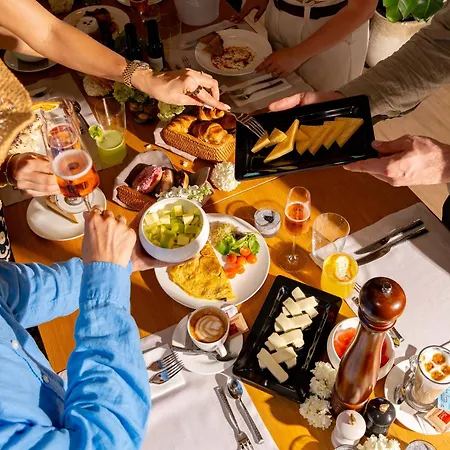 Lioqa Курортный комплекс 5*