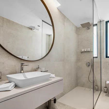 Lioqa Semesteranläggning (resort)